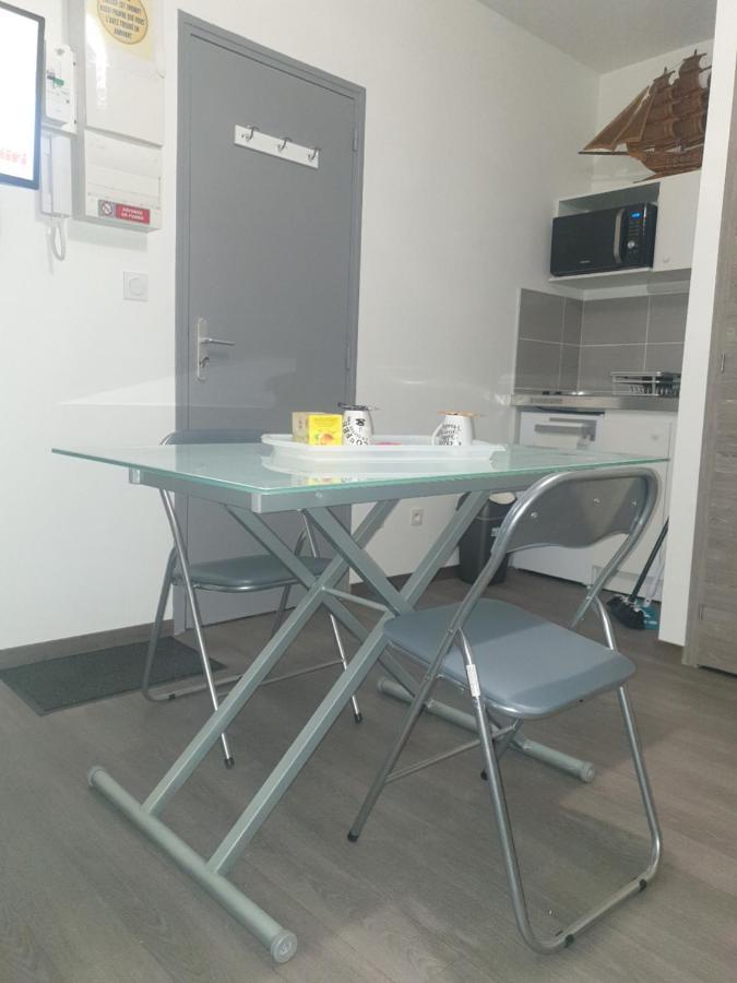 Studio Meuble Au Rdc , Proche Lac 艾克斯莱班 外观 照片