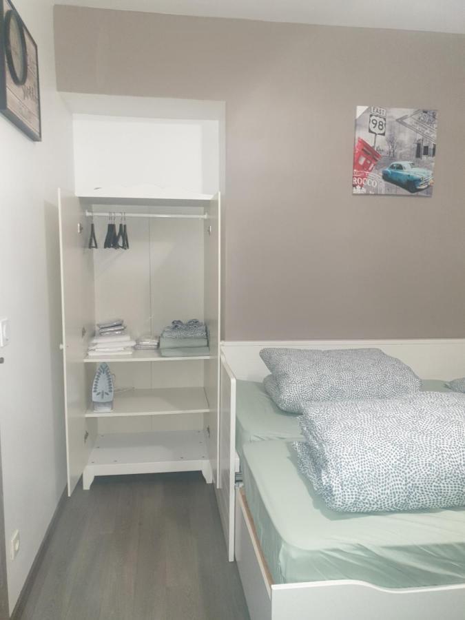 Studio Meuble Au Rdc , Proche Lac 艾克斯莱班 外观 照片